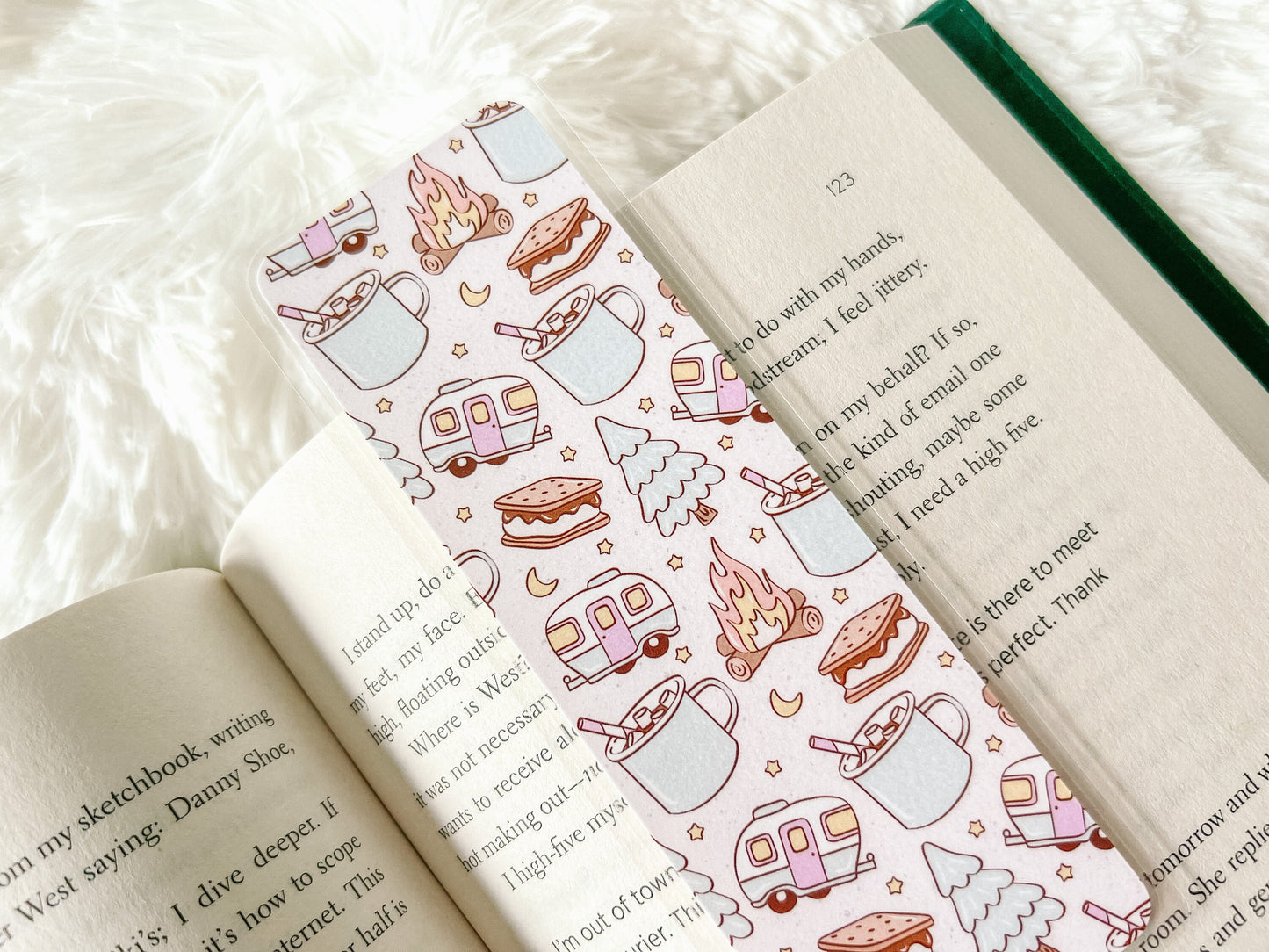 Campfire S'mores Bookmark | Laminated Bookmark | Bookworm Gift | Vacation Bookmark | Father's Day Gift | Camping Bookmark | Travel Bookmark
