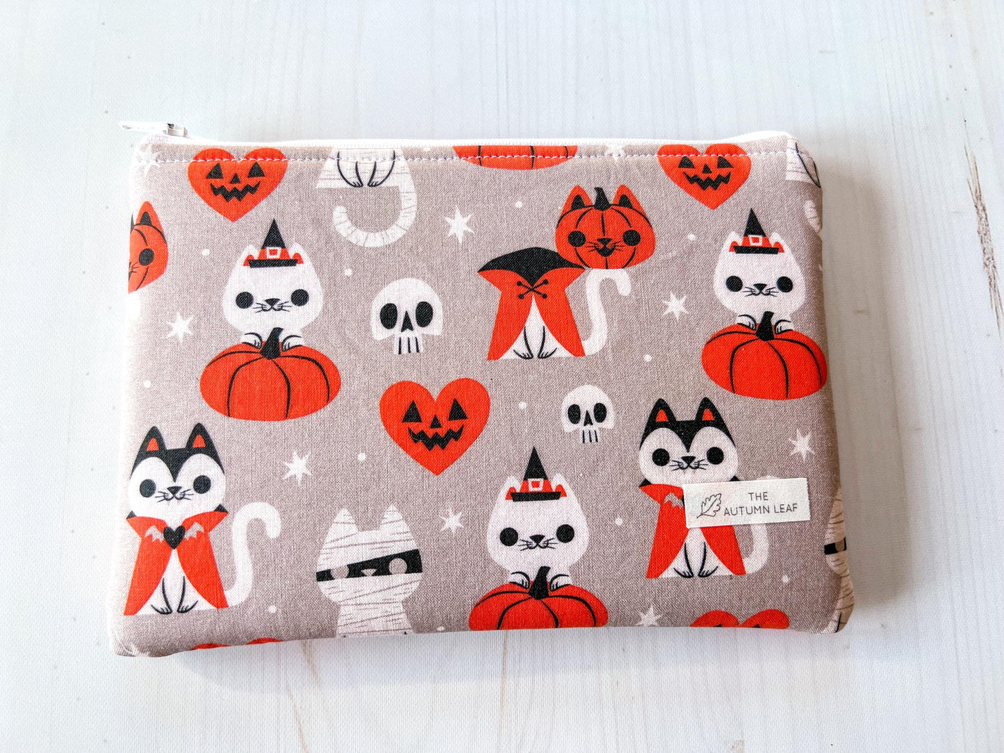 Spooky Cats and Pumpkins Halloween Zippered E-Reader Pouch Case