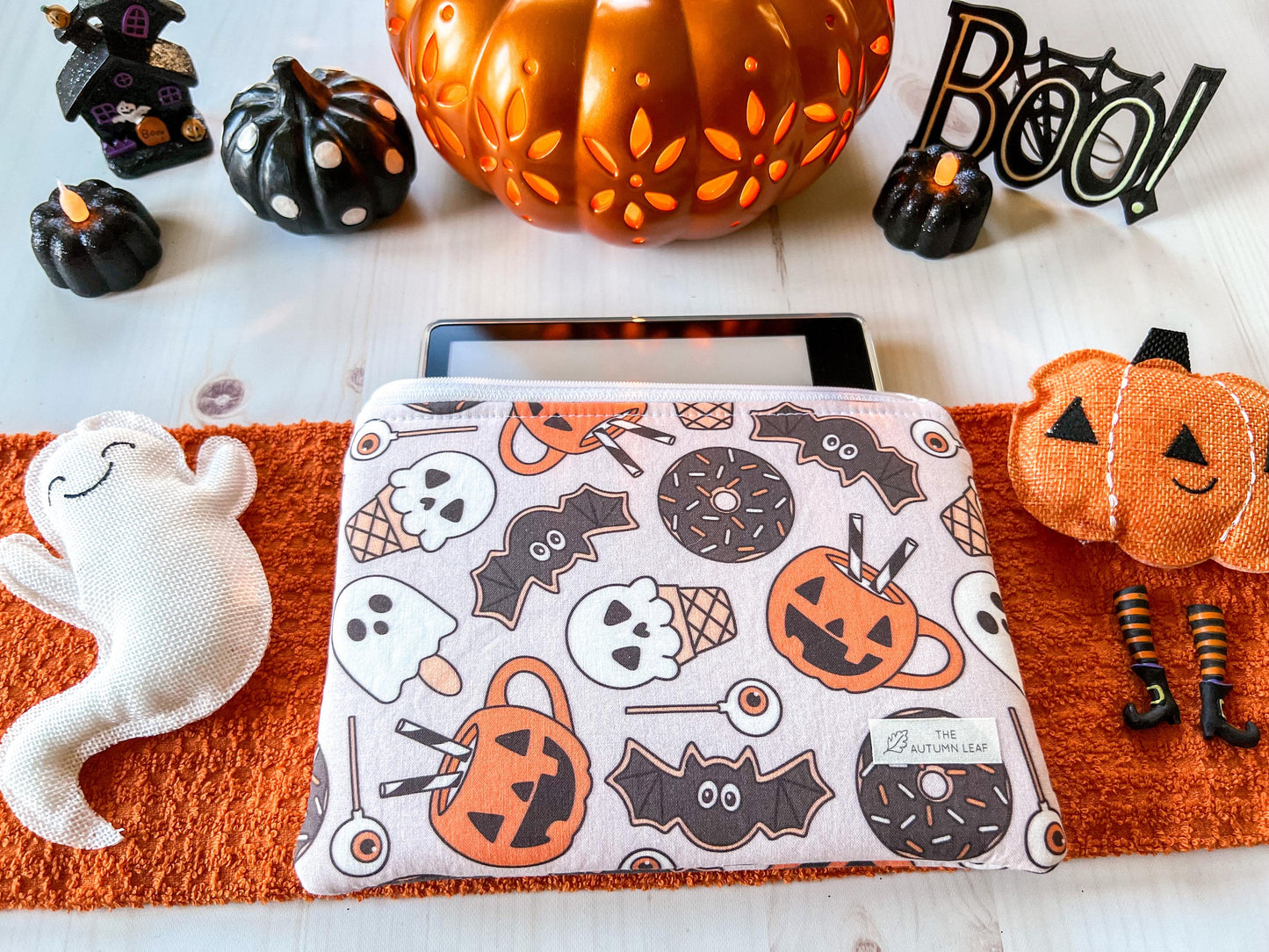 Halloween Treats Ghosts, Bats, and Pumpkins Zippered E-Reader Pouch Case