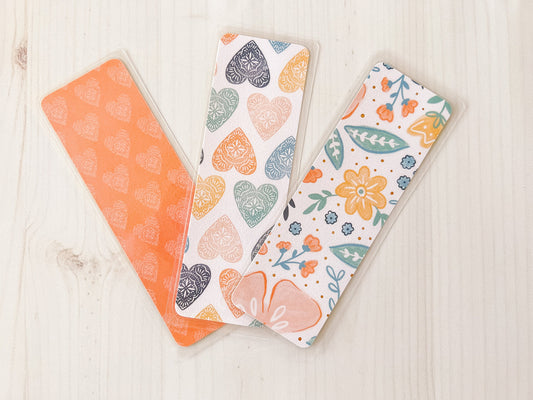 Peachy Hearts Bookmarks