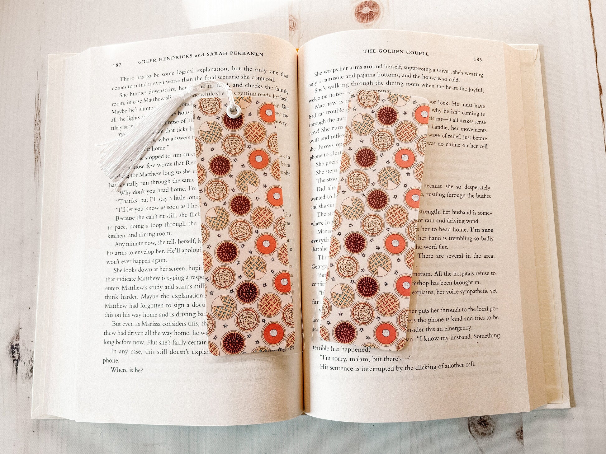 Pies Fall Bookmark | Pumpkin Pie Bookmark | Autumn Bookmark | Leaves Fall Bookmark | Bookworm Gift | Gift for Reader | Apple Pie Bookmark