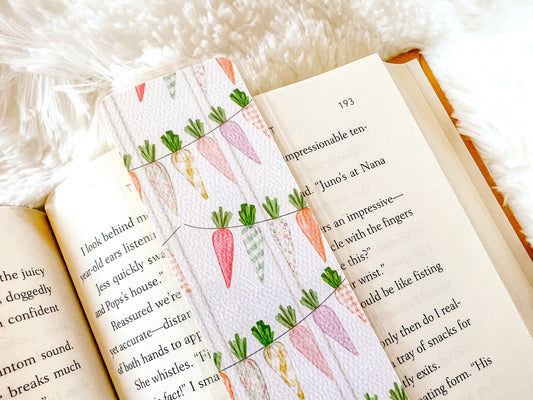 Carrot Garland Easter Bookmark | Easter Bookmark | Spring Bookmark | Floral Bookmark | Book Lover Gift | Basket Stuffer | Carrots Bookmark