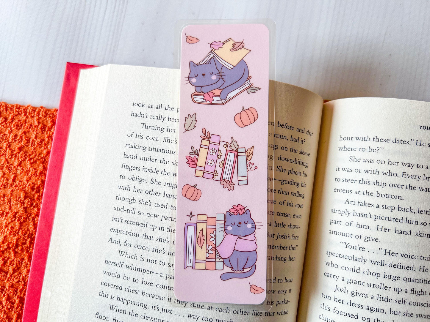 Cats & Books Fall Bookmark