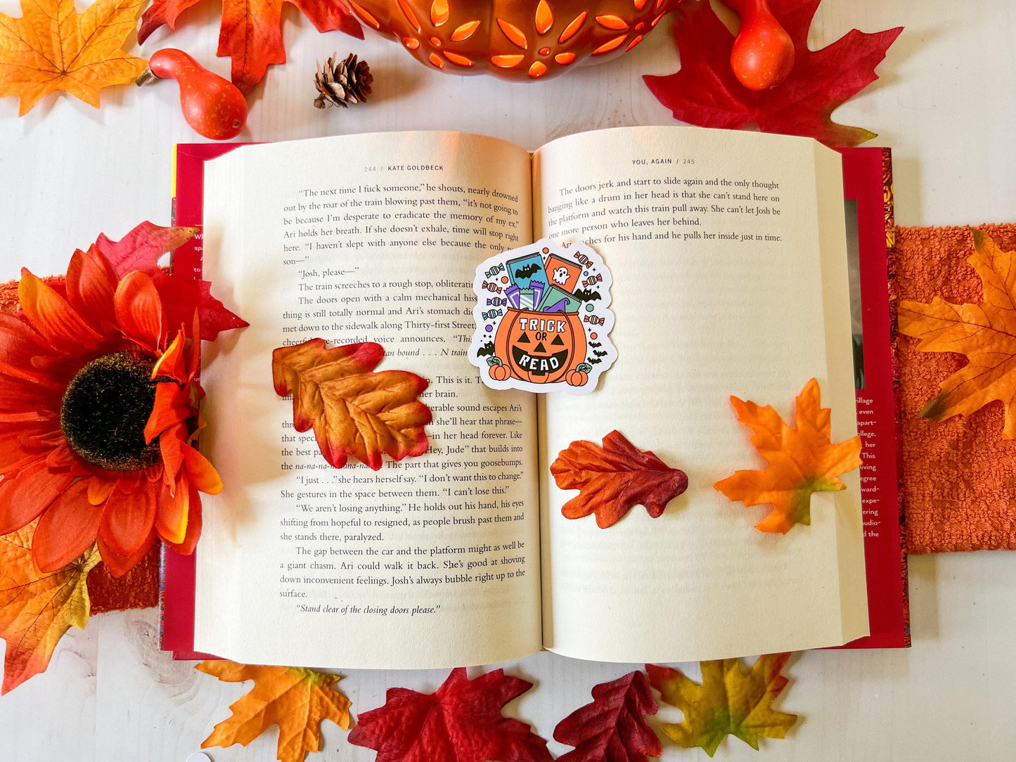 Trick or Read Halloween Books Sticker