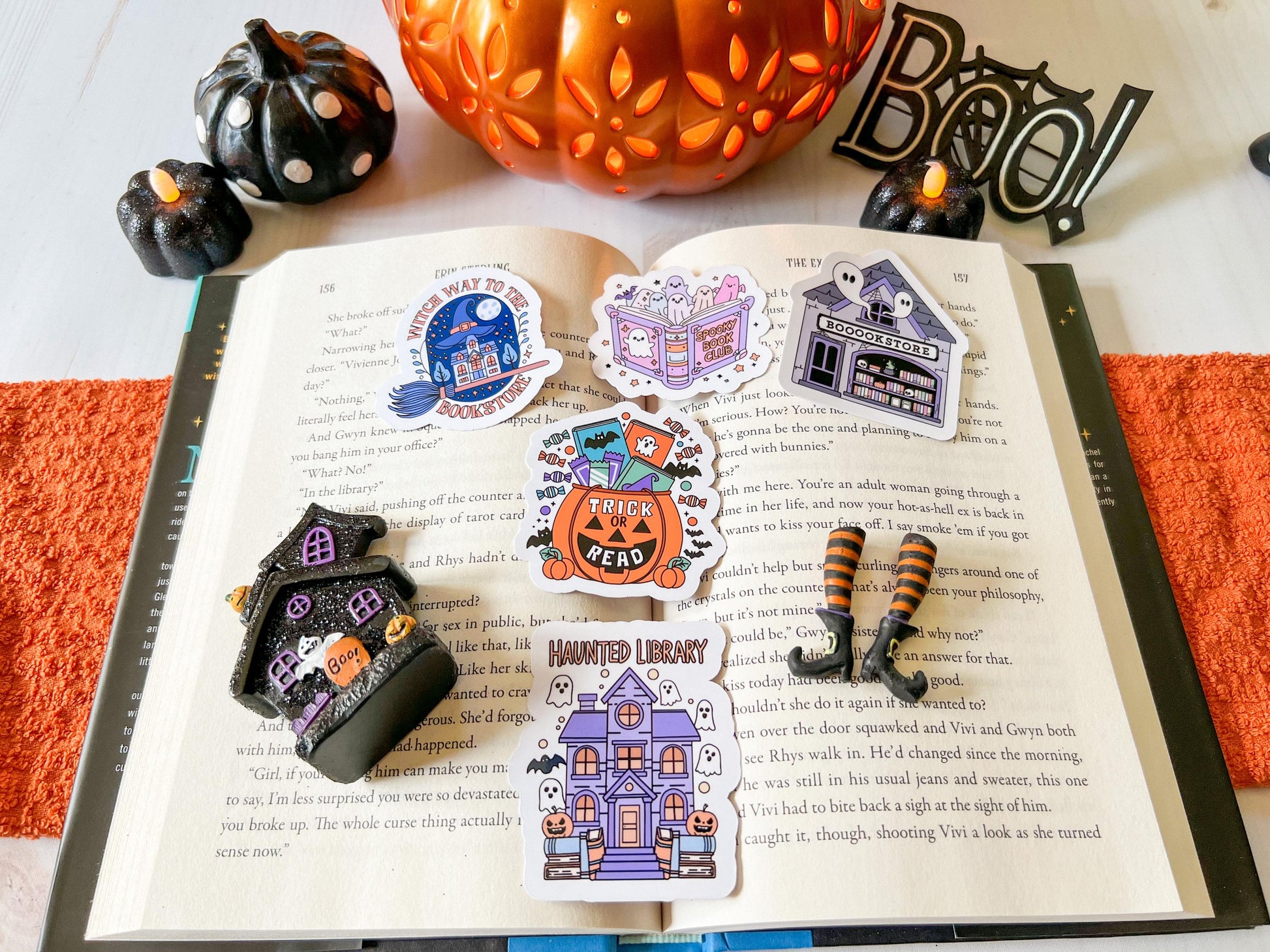 Trick or Read Halloween Books Sticker