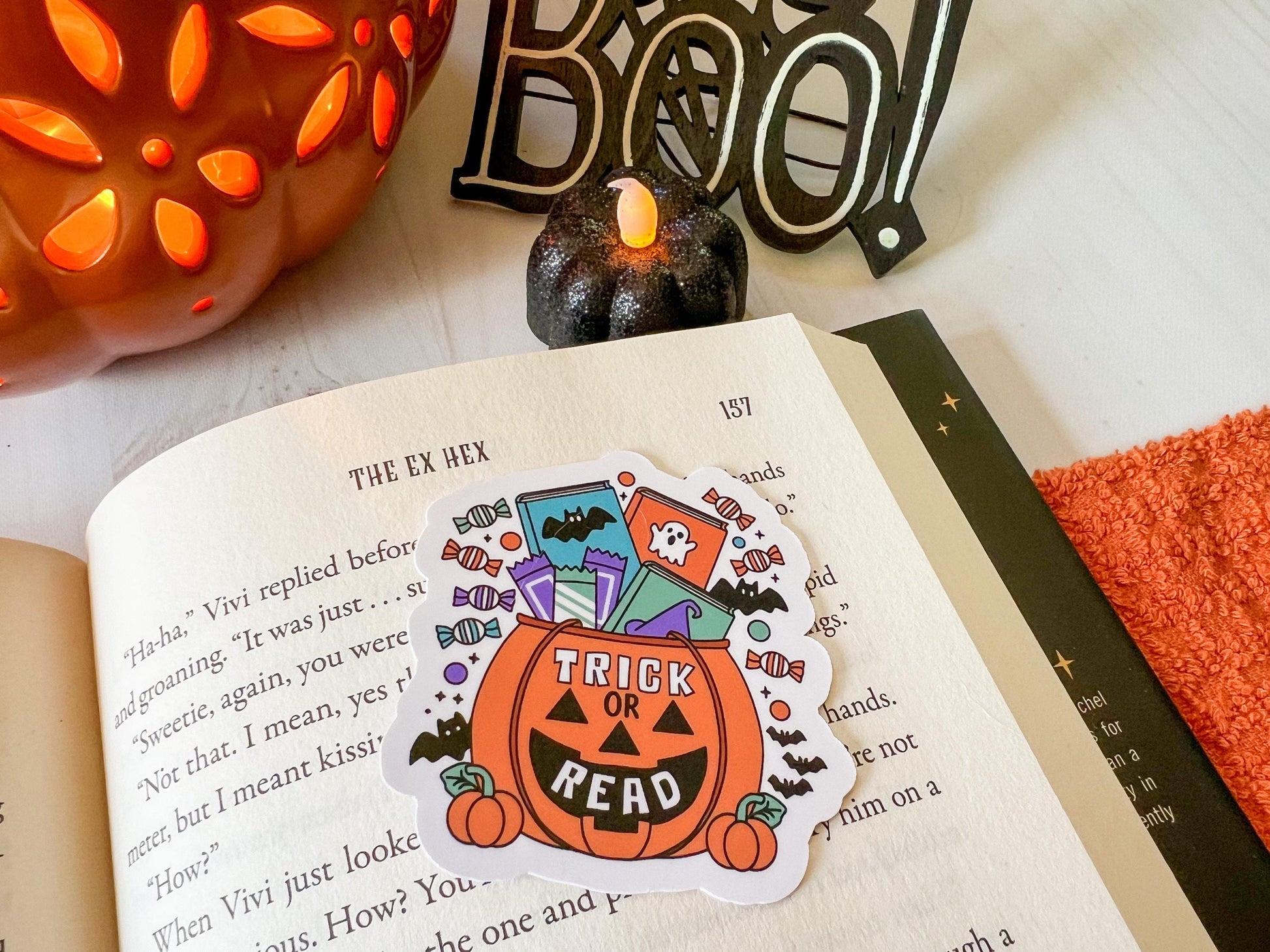 Trick or Read Halloween Books Sticker