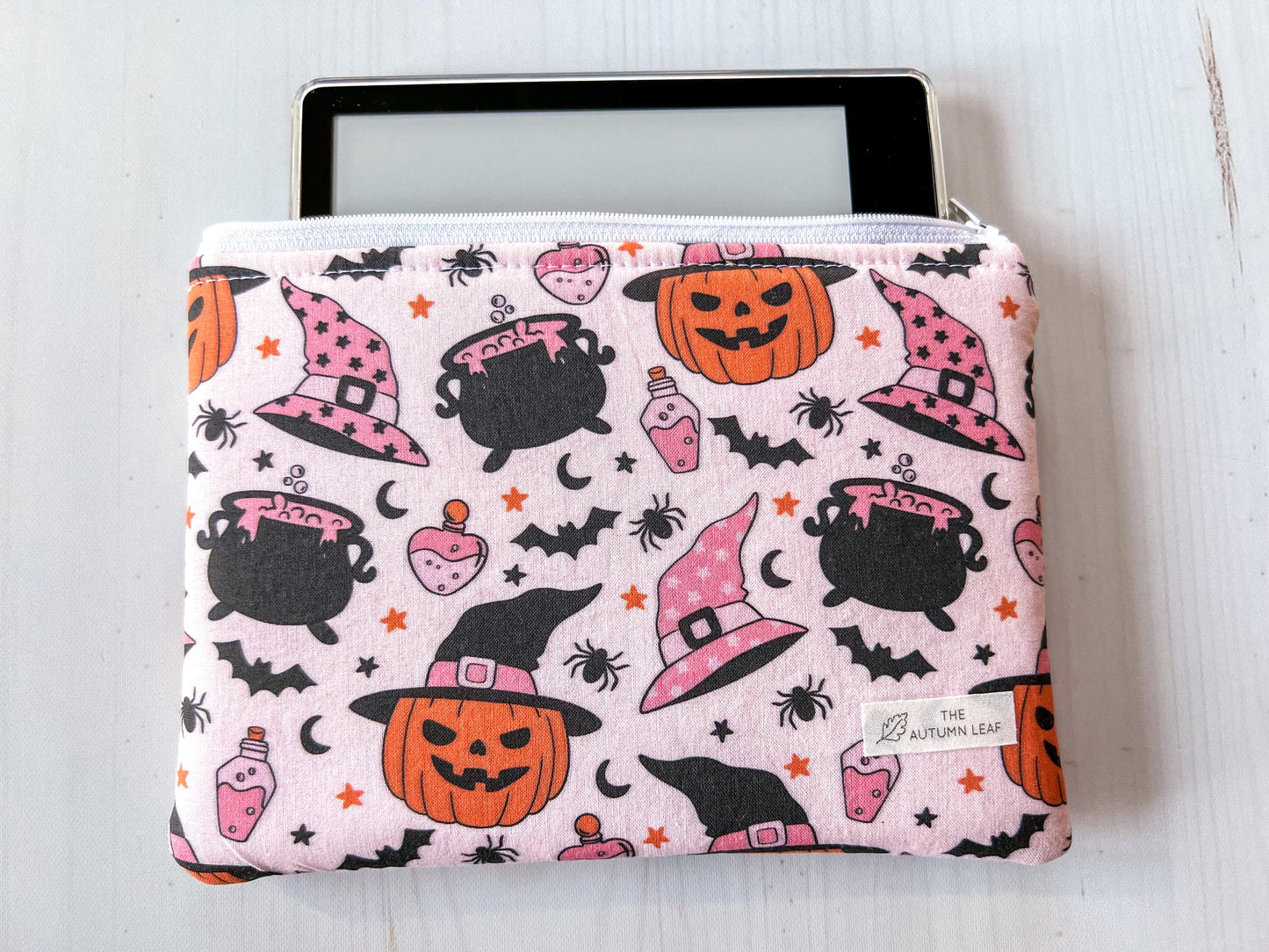 Pumpkin Witches Halloween Zippered E-Reader Pouch Case