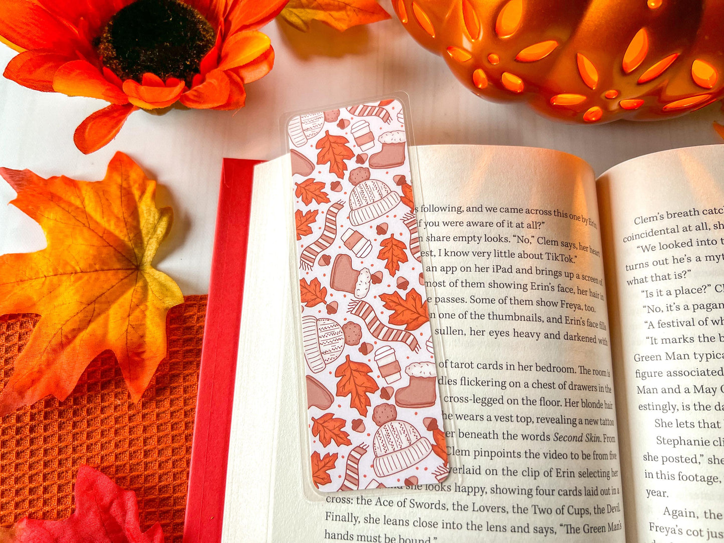 Cozy Autumn Fall Leaves Bookmark | Autumn Bookmark | Bookworm Gift | Gift for Reader