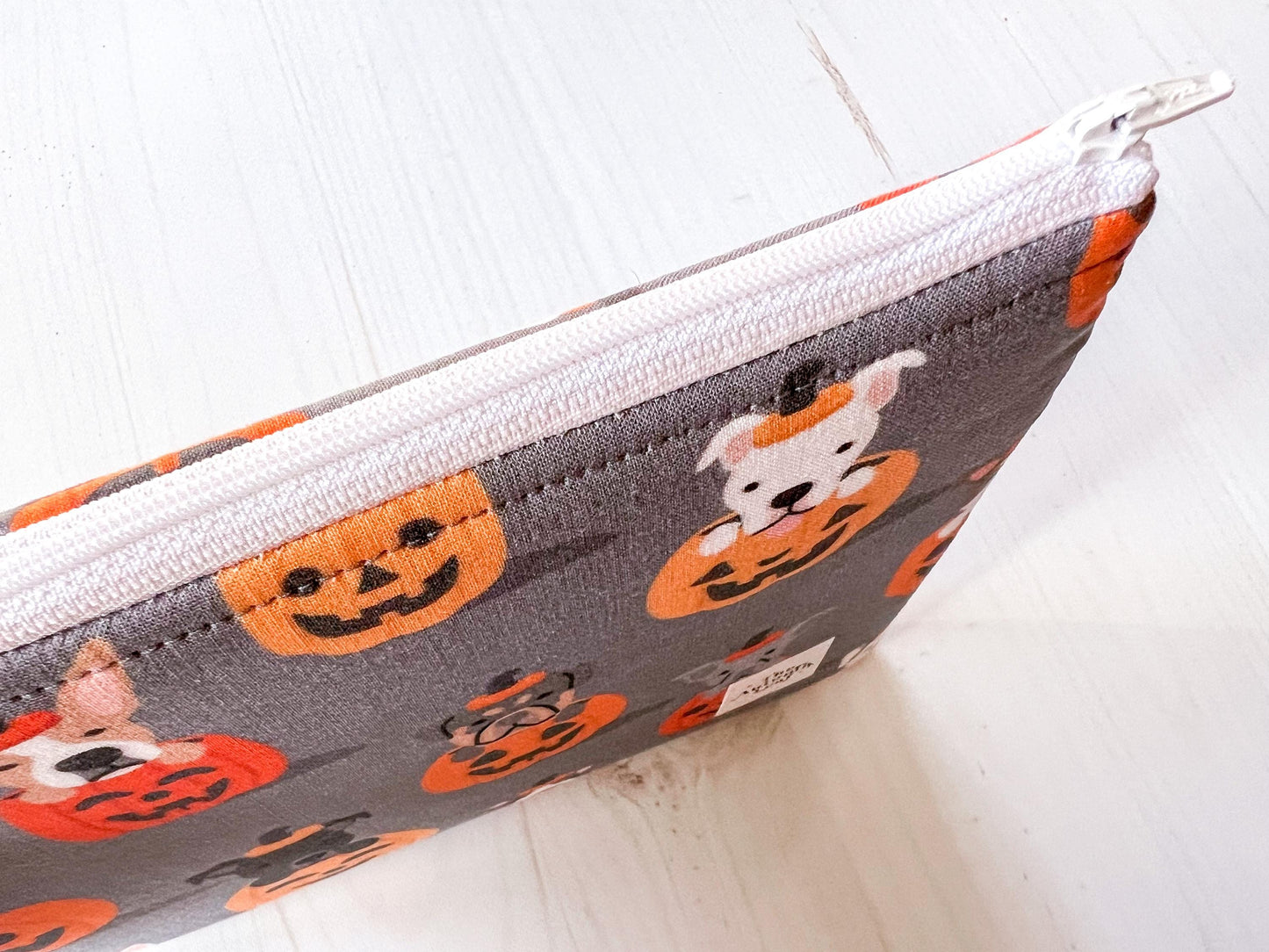 Dogs in Pumpkins Halloween Zippered E-Reader Pouch Case