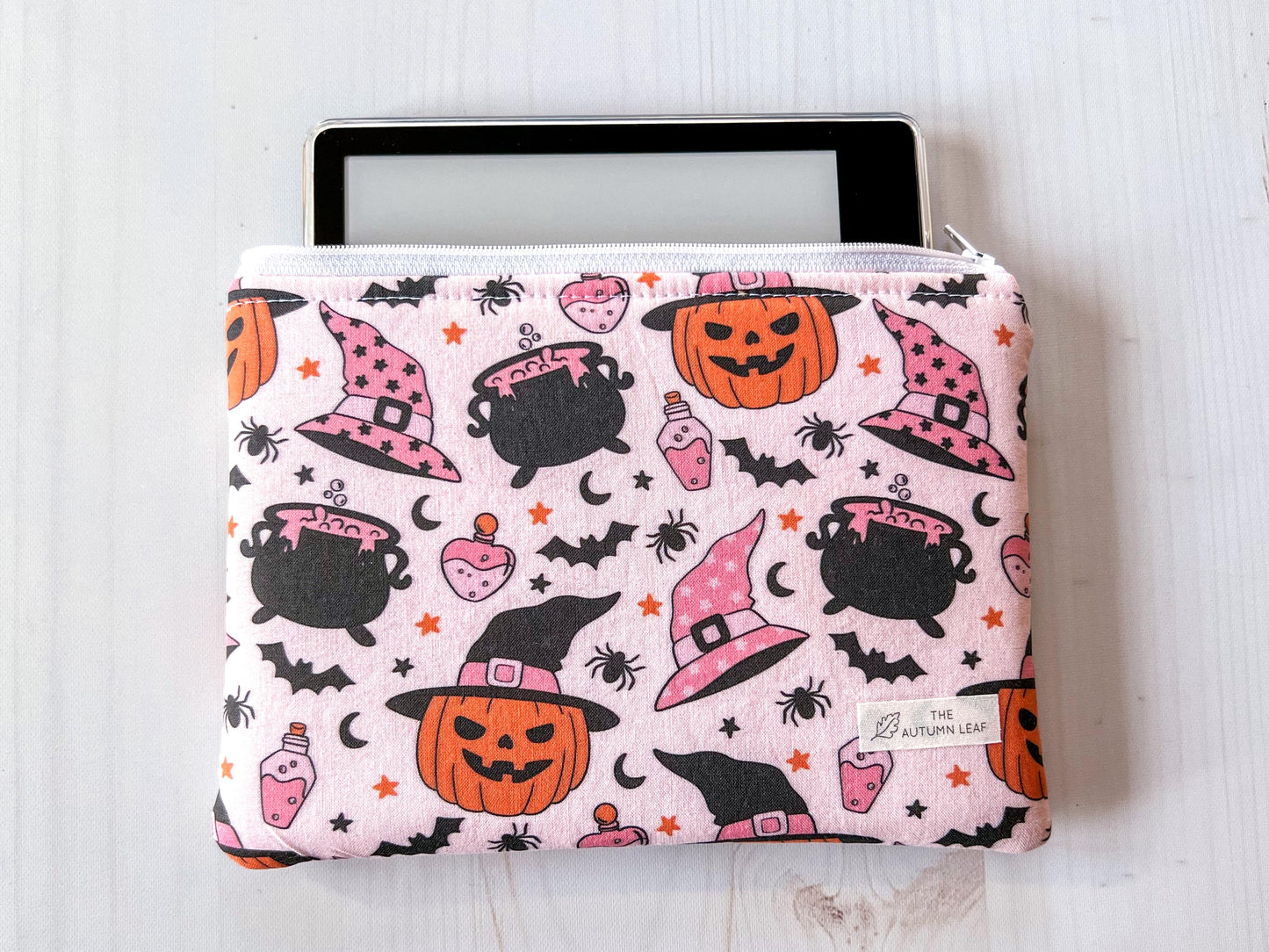 Pumpkin Witches Halloween Zippered E-Reader Pouch Case