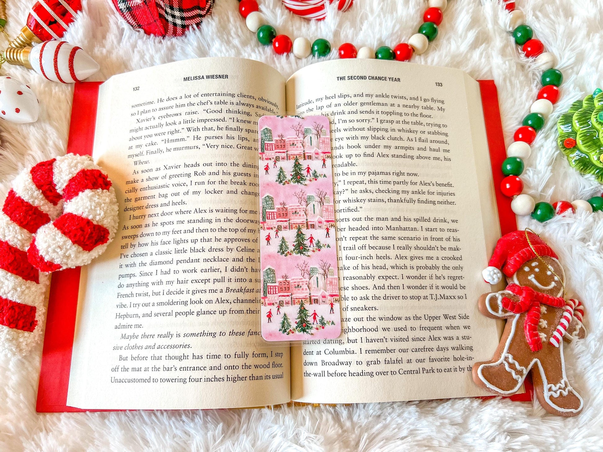 Christmas Ice Skating in the City Bookmark | Christmas Bookmark | Winter Bookmark | Gift for Reader | Christmas Lights Bookmark