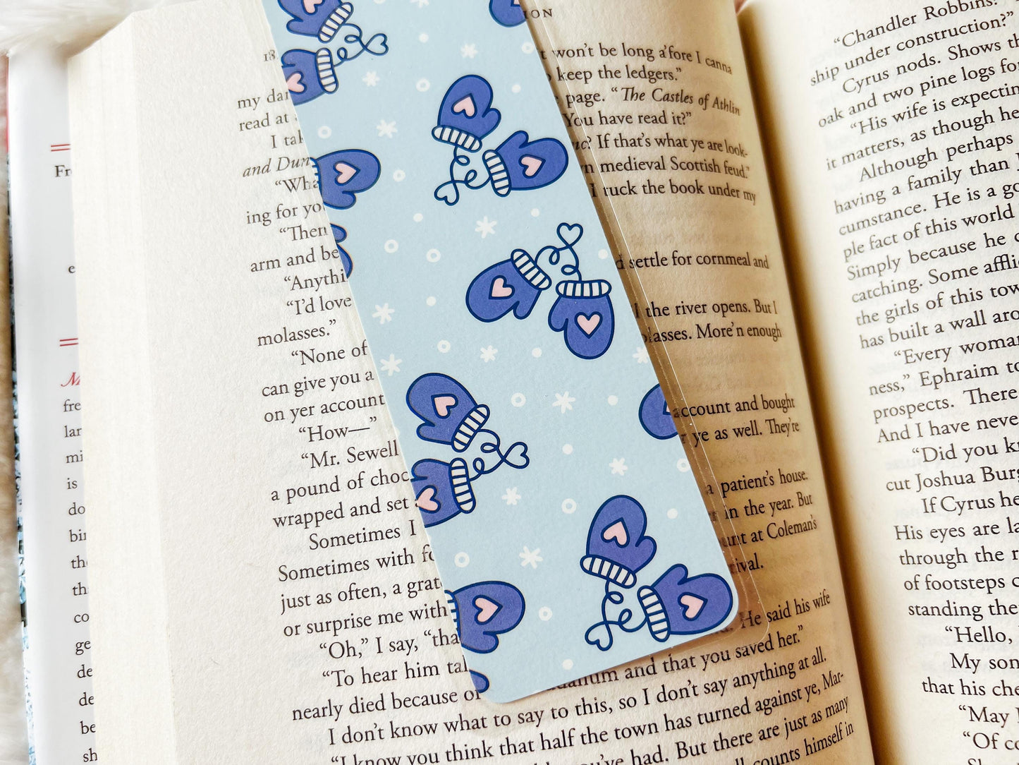 Winter Mittens with Hearts Bookmark | Christmas Bookmark | Winter Bookmark | Gift for Reader | Winter Bookmark | Snow Bookmark