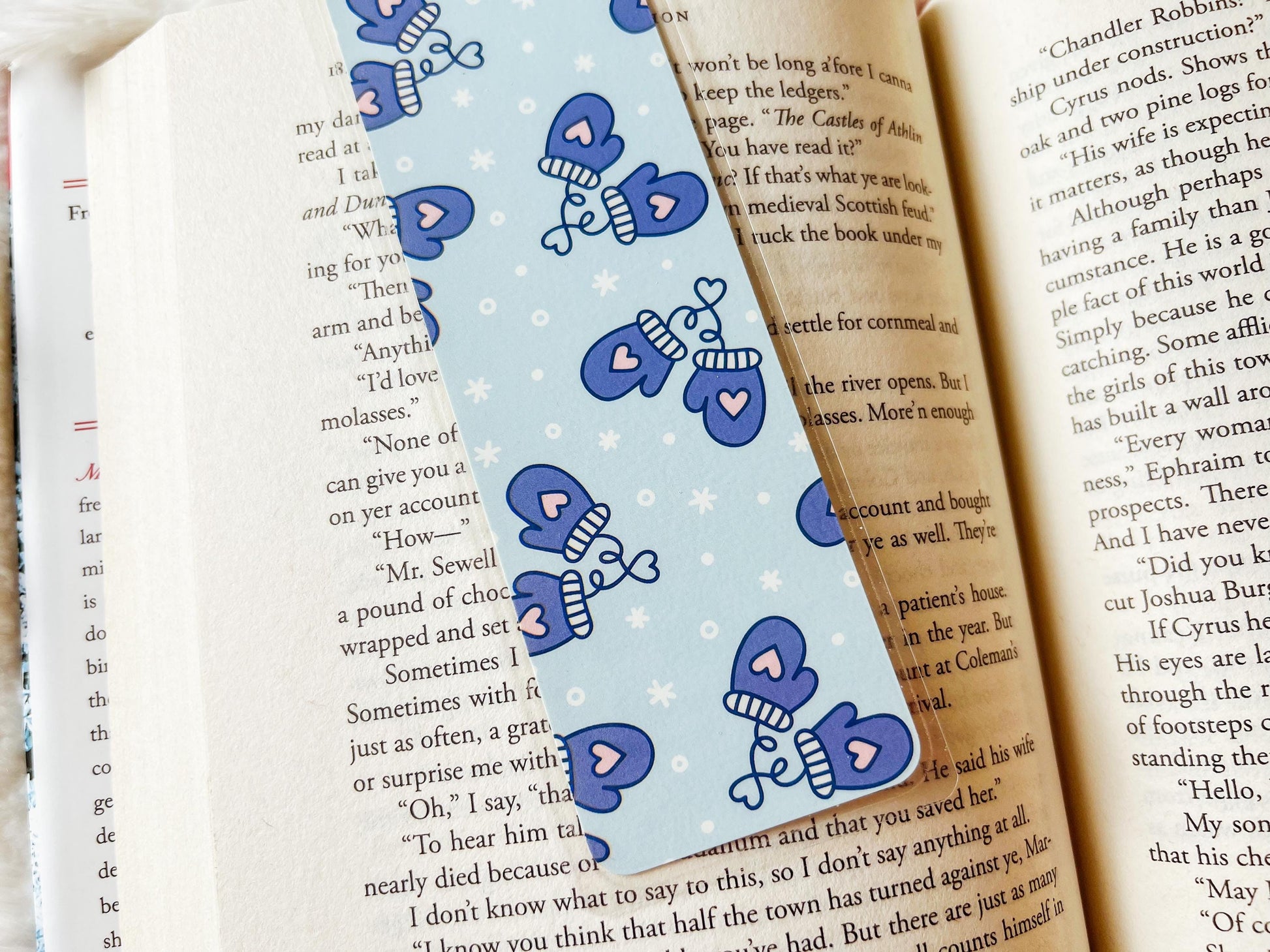 Winter Mittens with Hearts Bookmark | Christmas Bookmark | Winter Bookmark | Gift for Reader | Winter Bookmark | Snow Bookmark