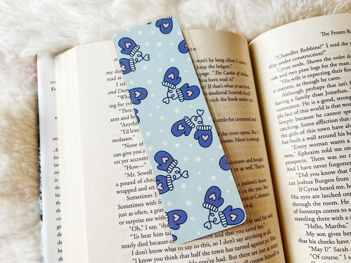 Winter Mittens with Hearts Bookmark | Christmas Bookmark | Winter Bookmark | Gift for Reader | Winter Bookmark | Snow Bookmark