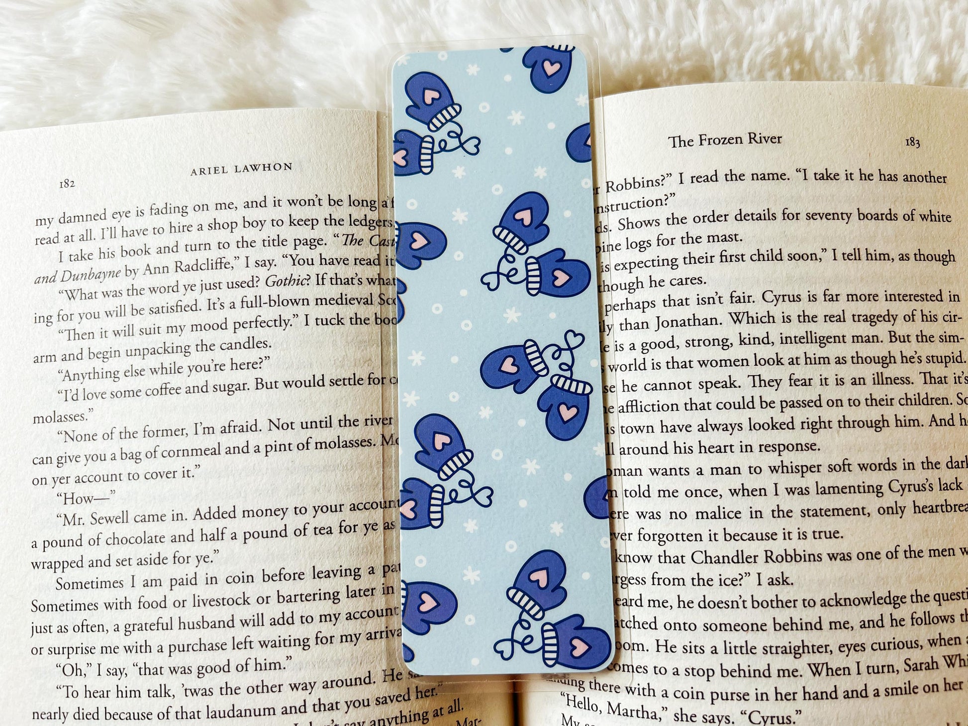 Winter Mittens with Hearts Bookmark | Christmas Bookmark | Winter Bookmark | Gift for Reader | Winter Bookmark | Snow Bookmark
