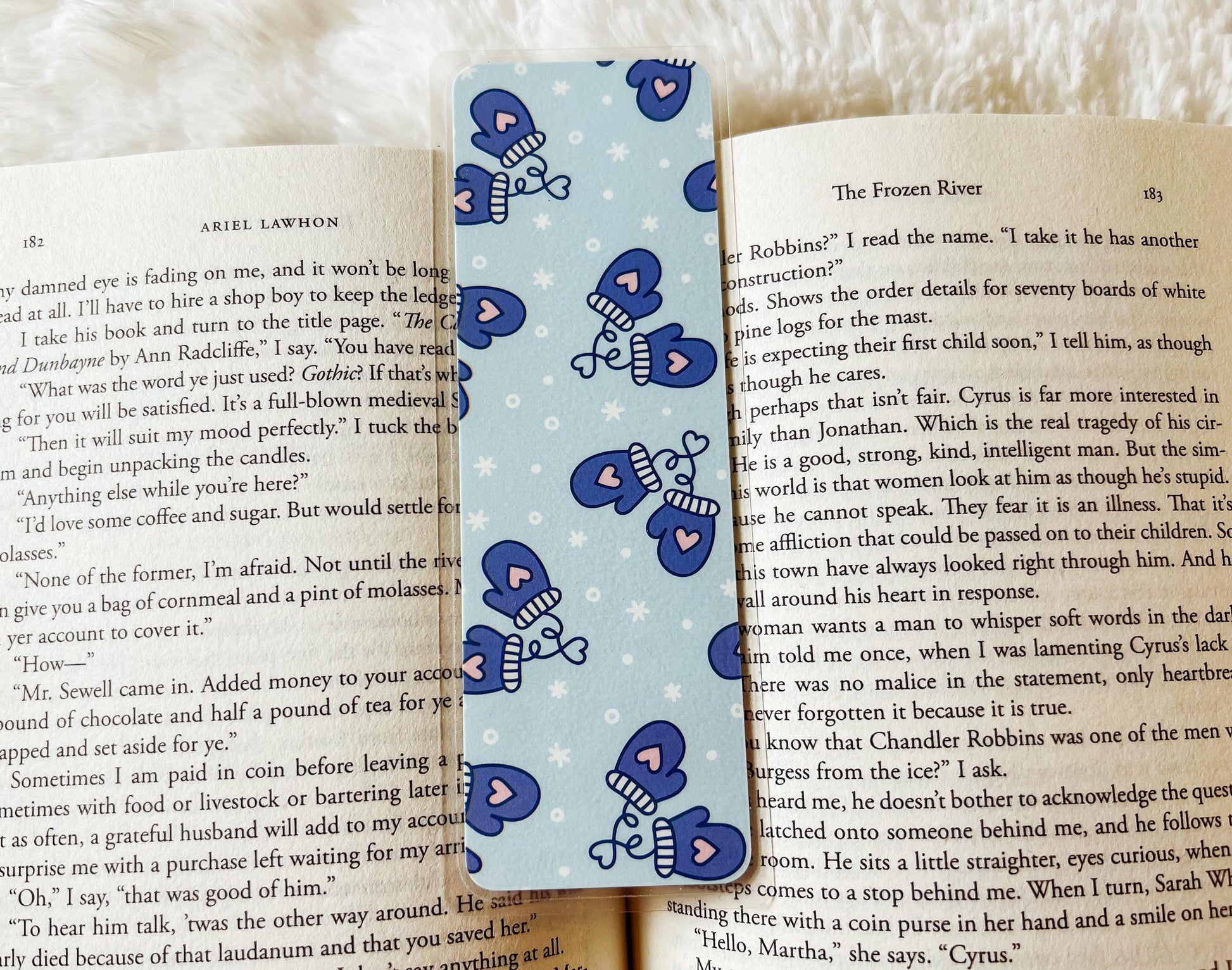 Winter Mittens with Hearts Bookmark | Christmas Bookmark | Winter Bookmark | Gift for Reader | Winter Bookmark | Snow Bookmark