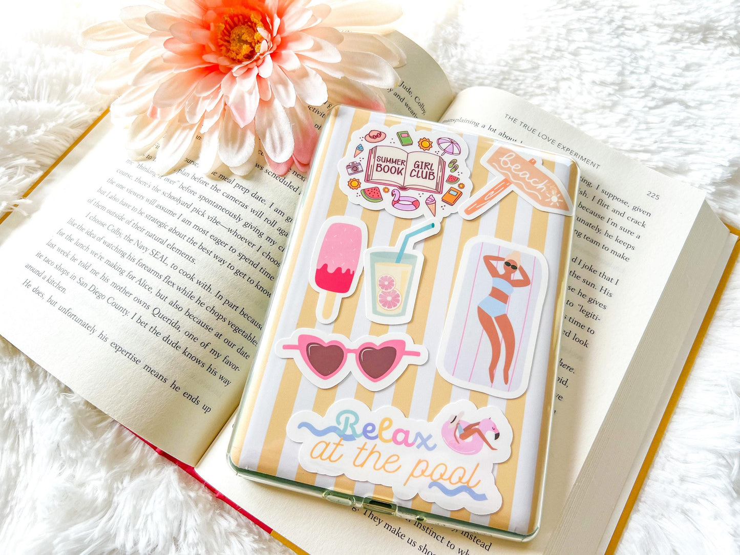 Beach Cabana Summer E-Reader Case Inserts | E-Reader Accessories | Reading Accessories | Case Insert for Reader