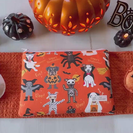 Halloween Dogs Trick-Or-Treating Zippered E-Reader Pouch Case