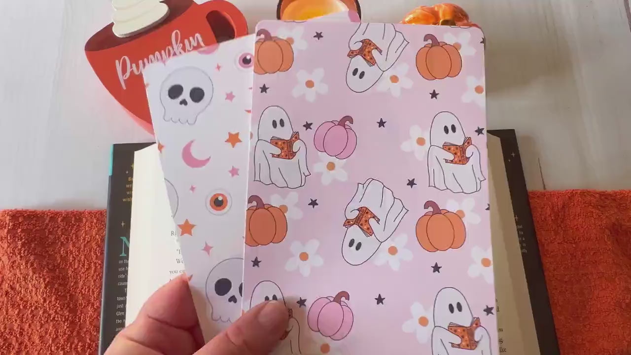 Halloween Reading Ghosts & Skulls E-Reader Case Inserts